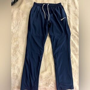 BRAND NEW NIKE JOGGERS MEN